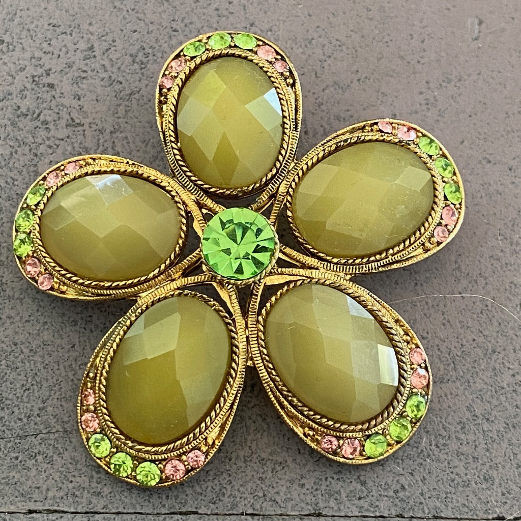 Vintage Sacred 5 Patel Flower Brooch/ Pendant